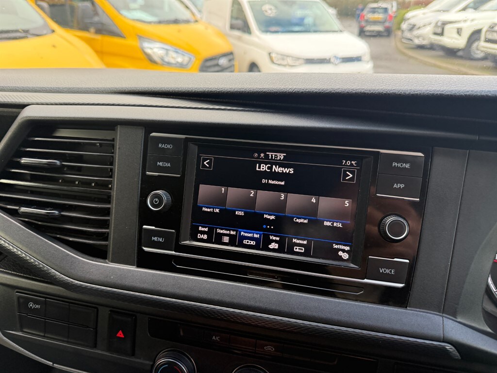 Used Volkswagen Transporter 2022 for sale - 77406576: Photo 18