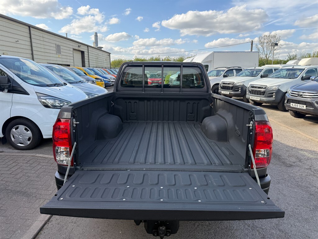 Used Toyota Hilux 2018 for sale - 78207004: Photo 7