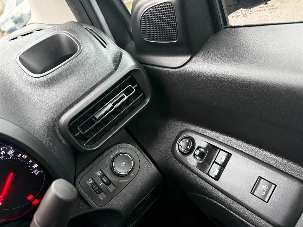 Used Vauxhall Combo 2021 for sale - 76999798: Photo 18