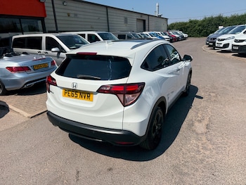 Used Honda HR-V 2015 for sale - 79165522: Photo
