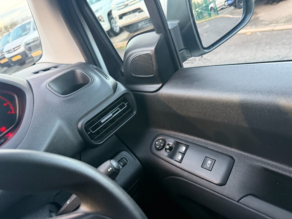 Used Peugeot Partner 2022 for sale - 76722501: Photo 14