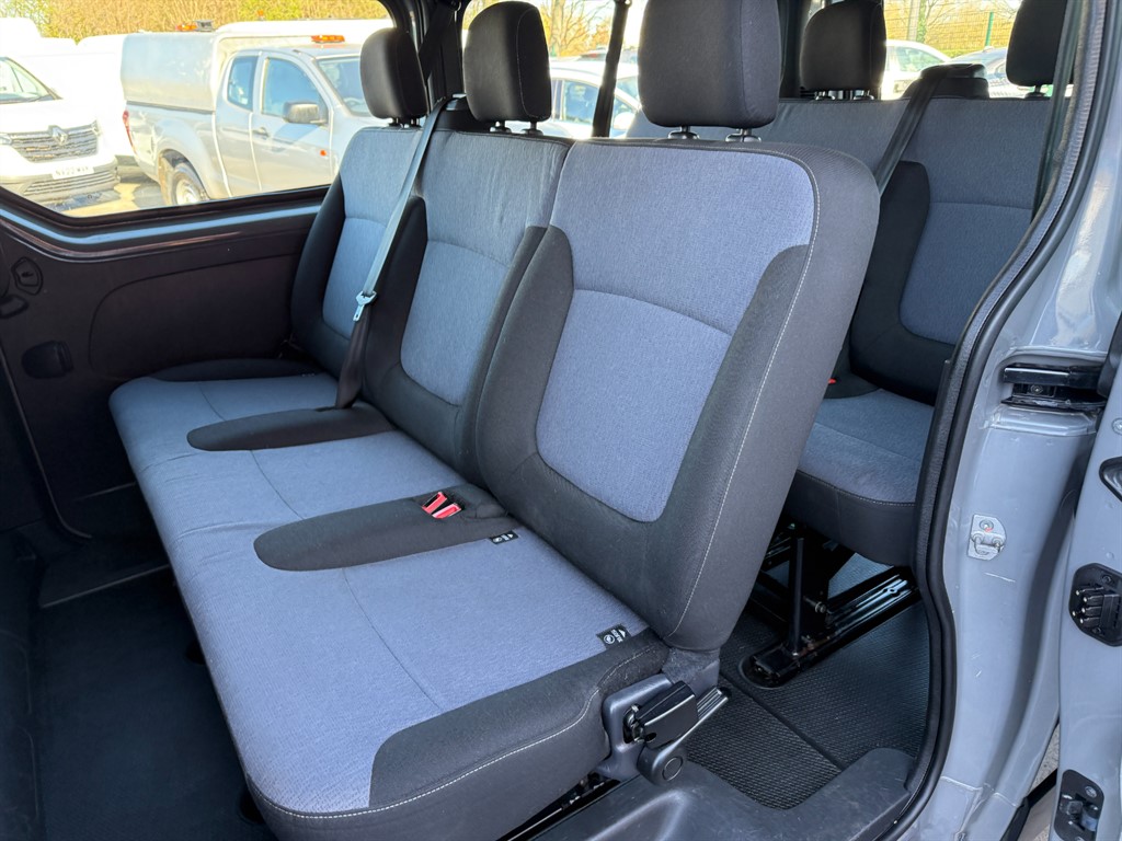 Used Vauxhall Vivaro 2015 for sale - 77950997: Photo 12