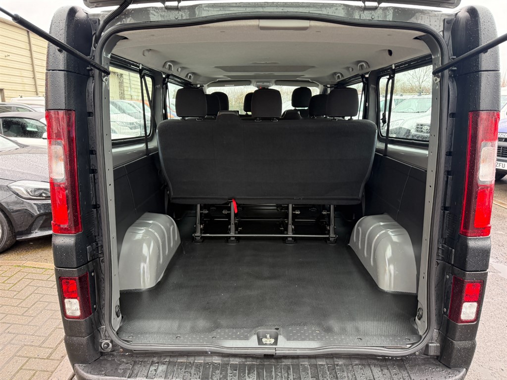 Used Vauxhall Vivaro 2015 for sale - 77198539: Photo 6
