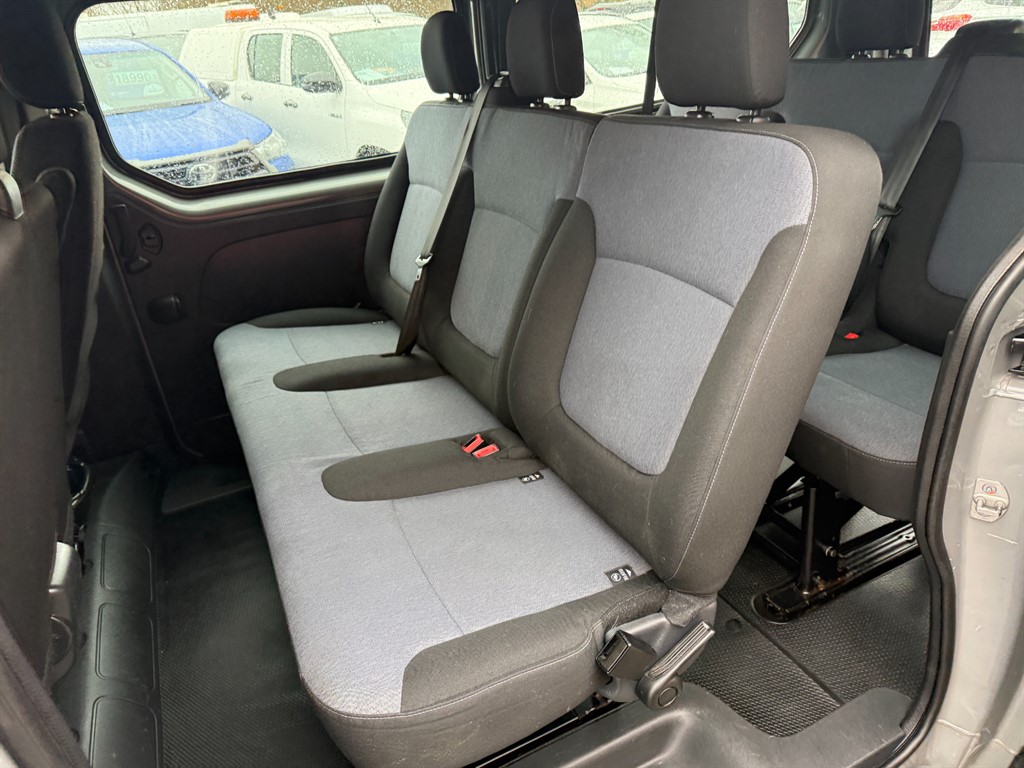 Used Vauxhall Vivaro 2015 for sale - 77198539: Photo 8