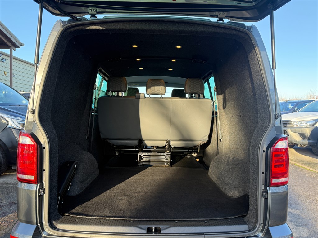 Used Volkswagen Transporter 2019 for sale - 76984384: Photo 11