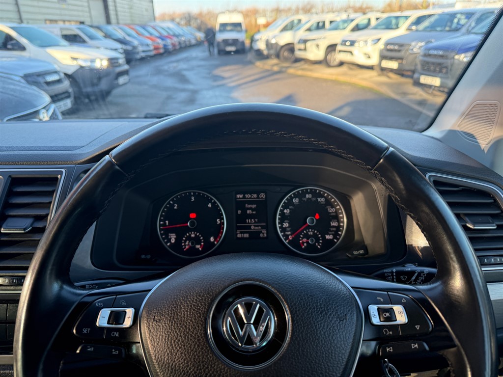 Used Volkswagen Transporter 2019 for sale - 76984384: Photo 21