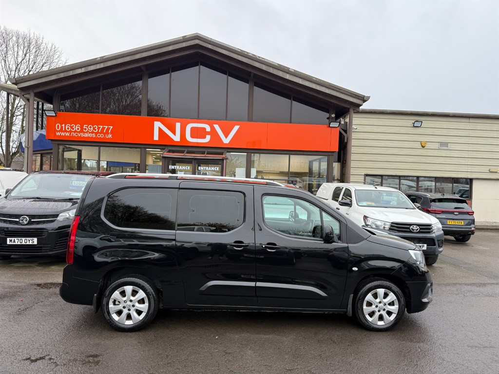 Used Vauxhall Combo Life 2019 for sale - 76664650: Photo 2