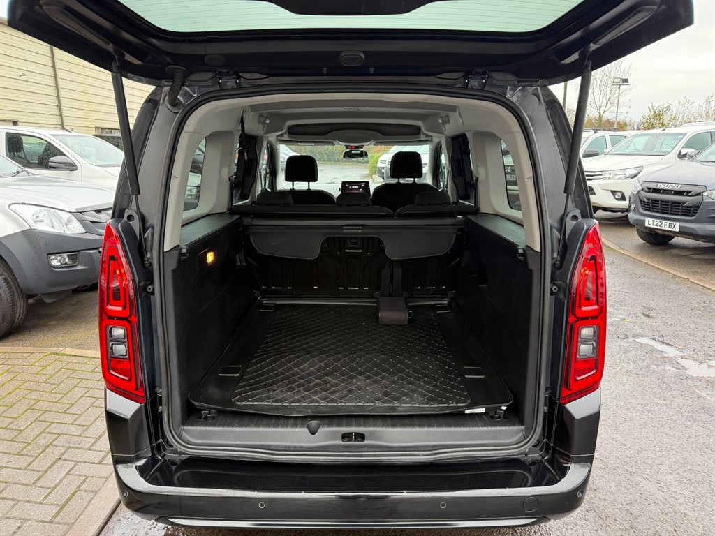 Used Vauxhall Combo Life 2019 for sale - 76664650: Photo 6
