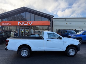 Used Isuzu D-Max 2024 for sale - 77235675: Photo