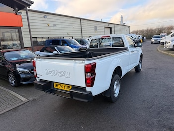 Used Isuzu D-Max 2024 for sale - 77235675: Photo