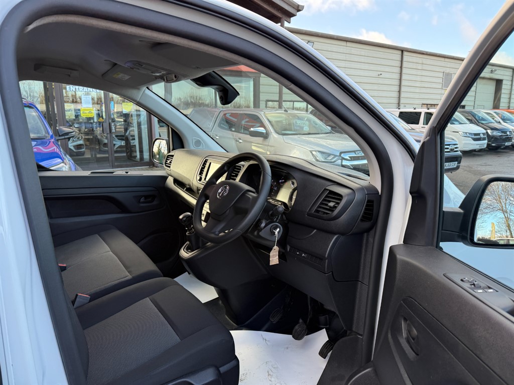 Used Vauxhall Vivaro 2023 for sale - 77134192: Photo 16