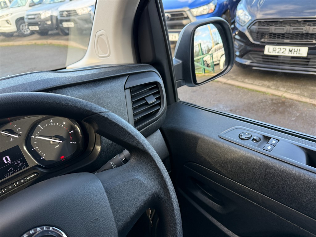 Used Vauxhall Vivaro 2023 for sale - 77134192: Photo 19