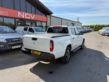 Used Mercedes-Benz X-Class 2019 for sale - 75570862: Photo
