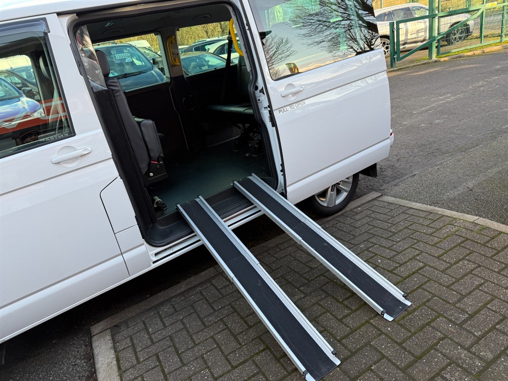 Used Volkswagen Transporter Shuttle 2018 for sale - 77127727: Photo 9