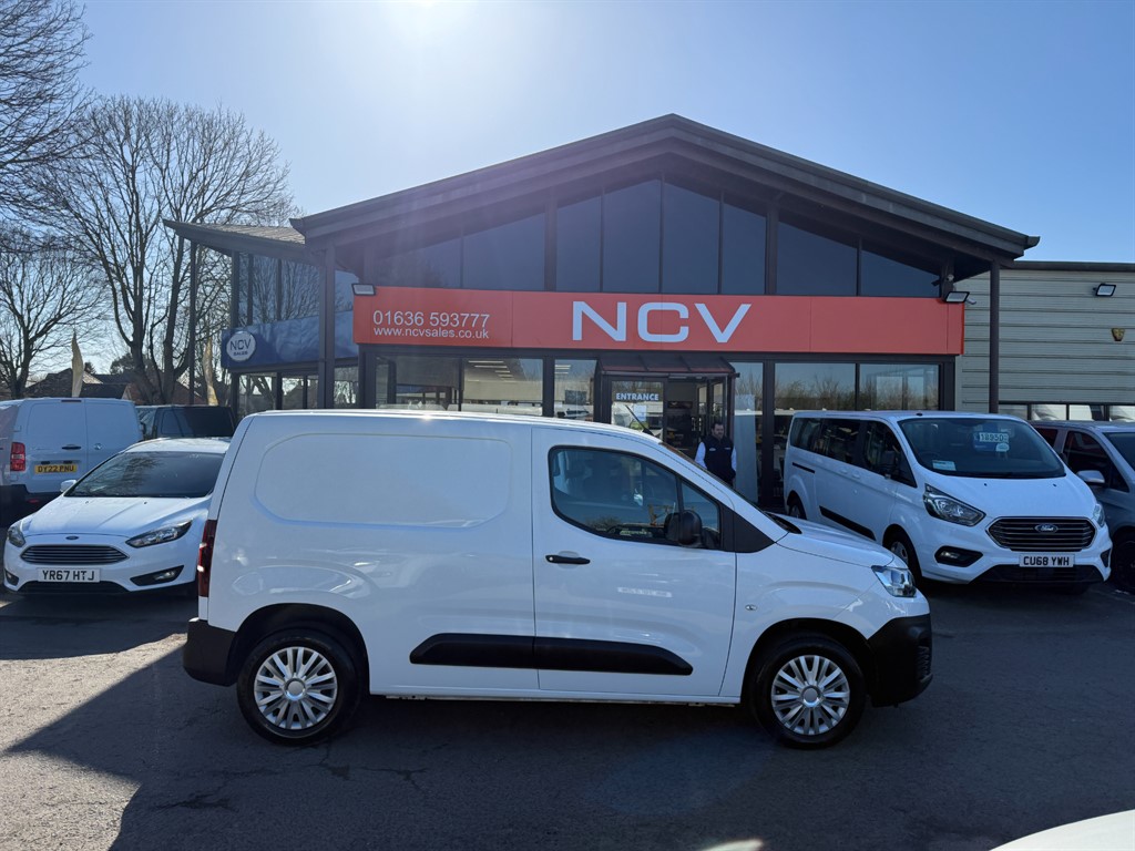 Used Citroen Berlingo 2021 for sale - 77934807: Photo 2