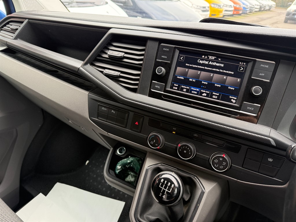 Used Volkswagen Transporter 2020 for sale - 77718300: Photo 10