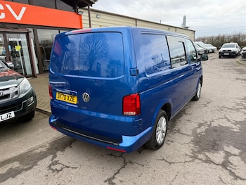 Used Volkswagen Transporter 2020 for sale - 77718300: Photo