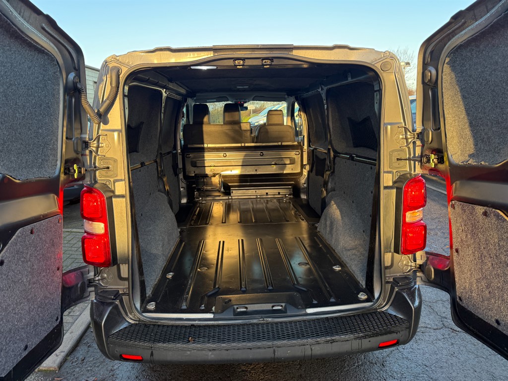 Used Vauxhall Vivaro 2019 for sale - 77005603: Photo 7