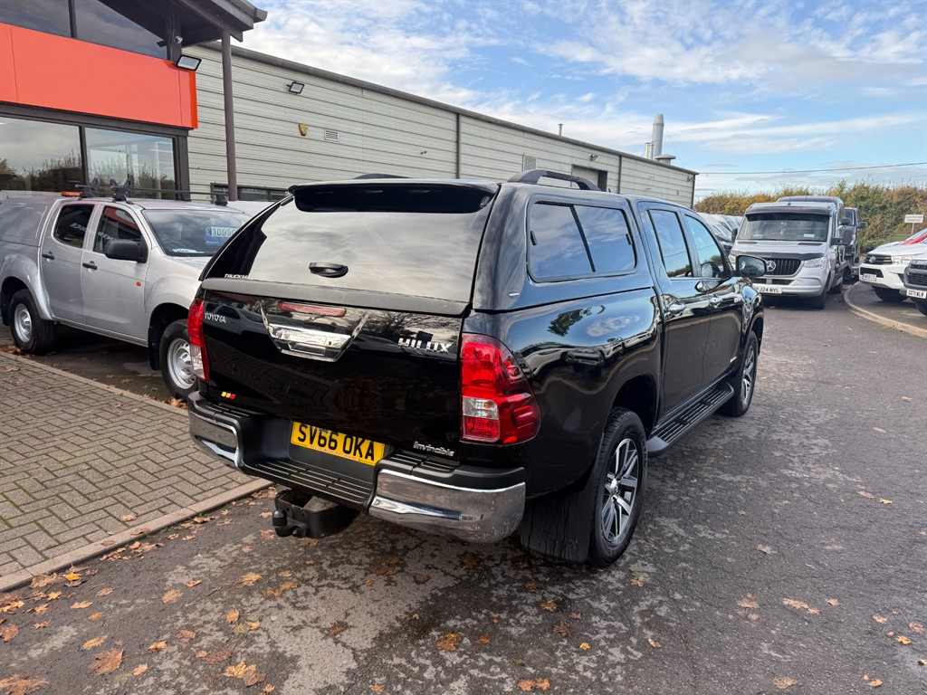 Used Toyota Hilux 2016 for sale - 76355326: Photo 4