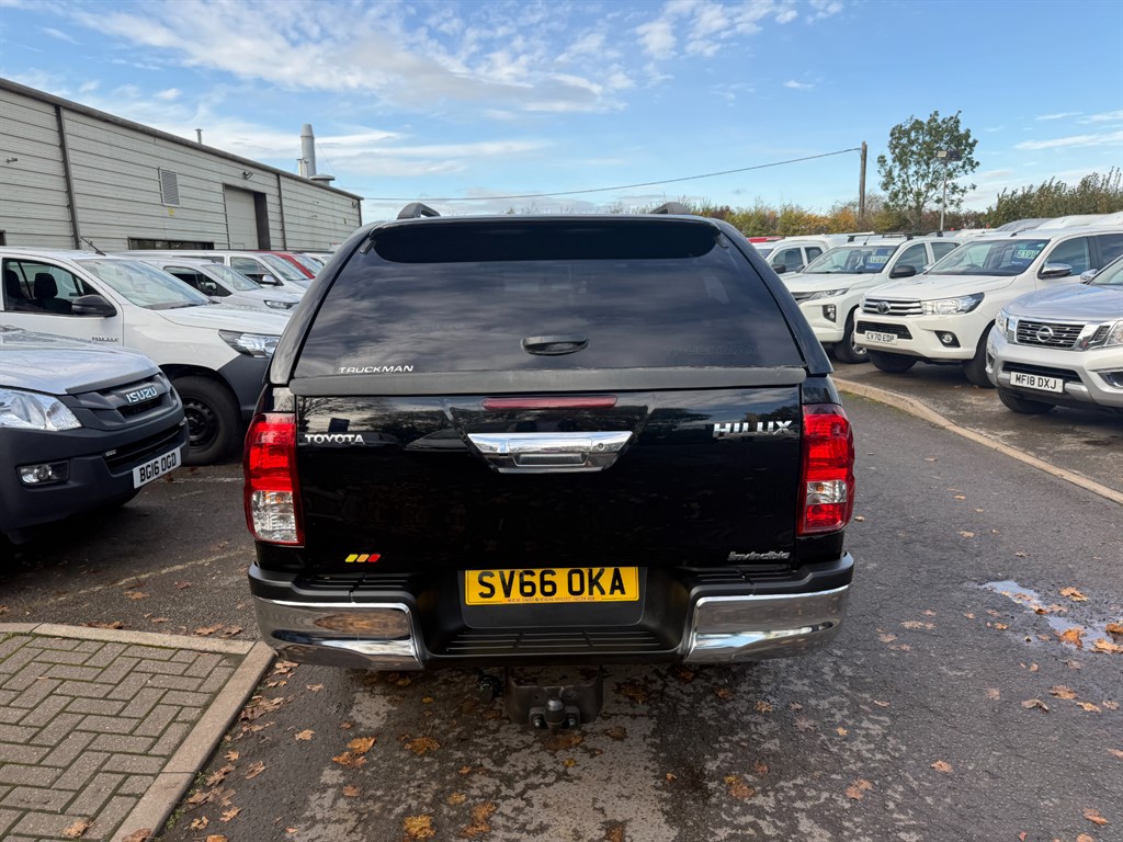 Used Toyota Hilux 2016 for sale - 76355326: Photo 5