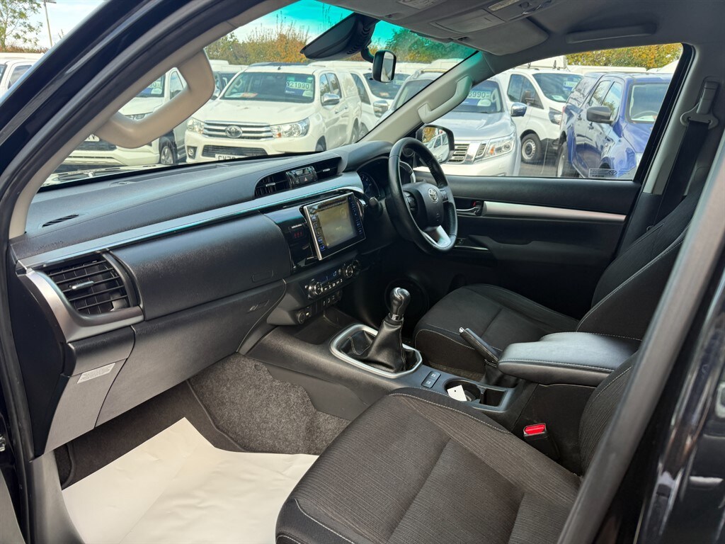 Used Toyota Hilux 2016 for sale - 76355326: Photo 8