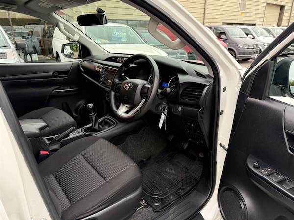 Used Toyota Hilux 2019 for sale - 76276949: Photo 14