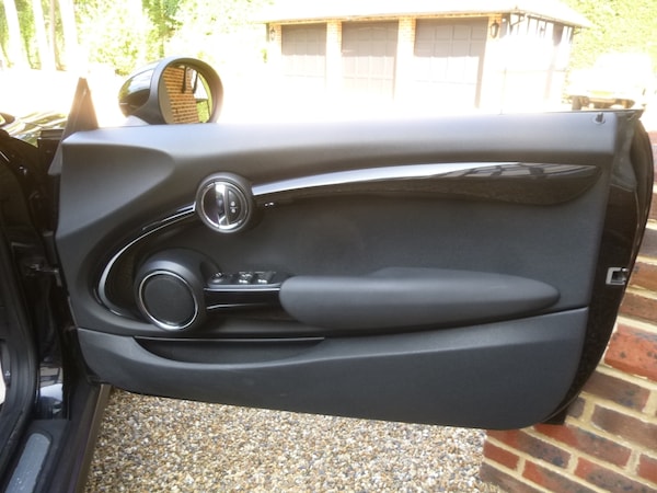 Used MINI Convertible 2016 for sale - 75539147: Photo 29