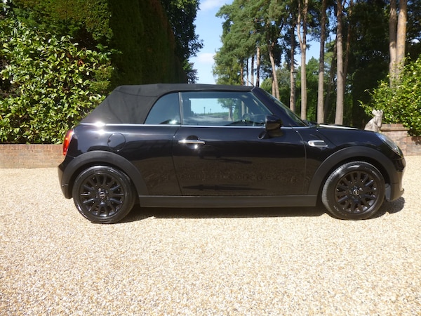 Used MINI Convertible 2016 for sale - 75539147: Photo 4