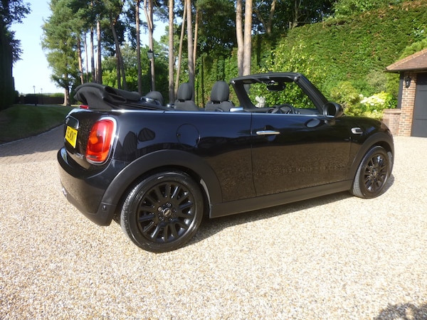 Used MINI Convertible 2016 for sale - 75539147: Photo 9