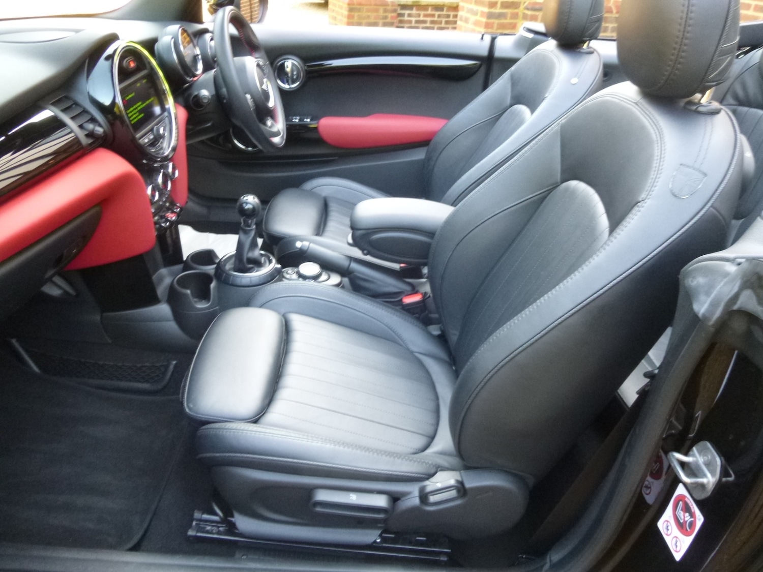 Used MINI Convertible 2016 for sale - 77766801: Photo 18