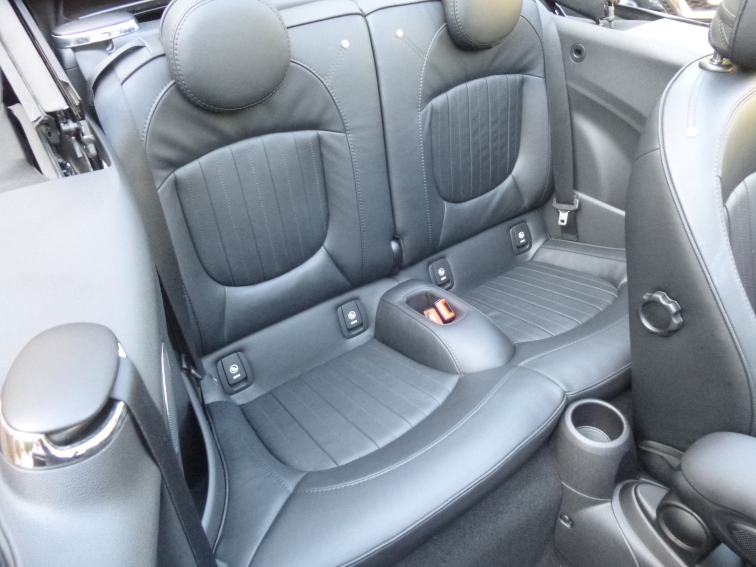 Used MINI Convertible 2016 for sale - 77766801: Photo 20