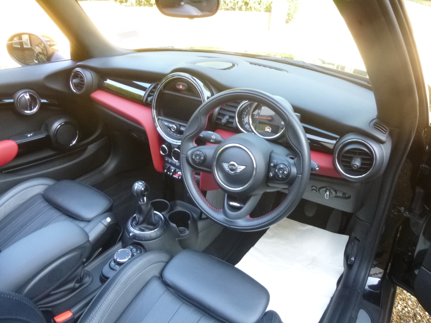 Used MINI Convertible 2016 for sale - 77766801: Photo 22