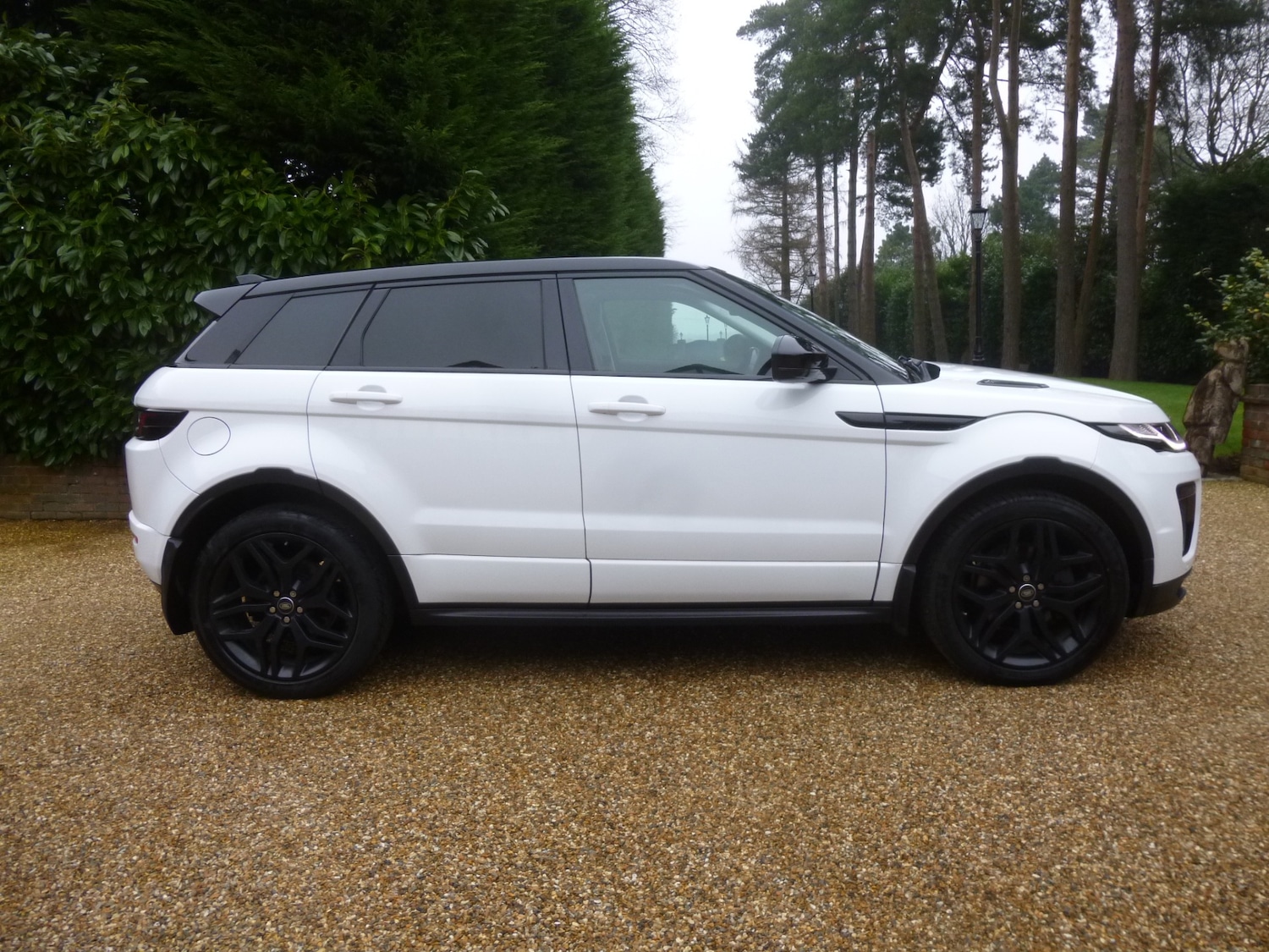 Used Land Rover Range Rover Evoque 2016 for sale - 73595294: Photo 2