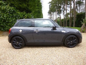 Used MINI Hatch 2015 for sale - 74013710: Photo