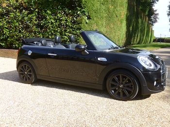 Used MINI Convertible 2016 for sale - 75476208: Photo