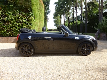 Used MINI Convertible 2016 for sale - 75476208: Photo