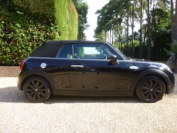 Used MINI Convertible 2016 for sale - 75476208: Photo