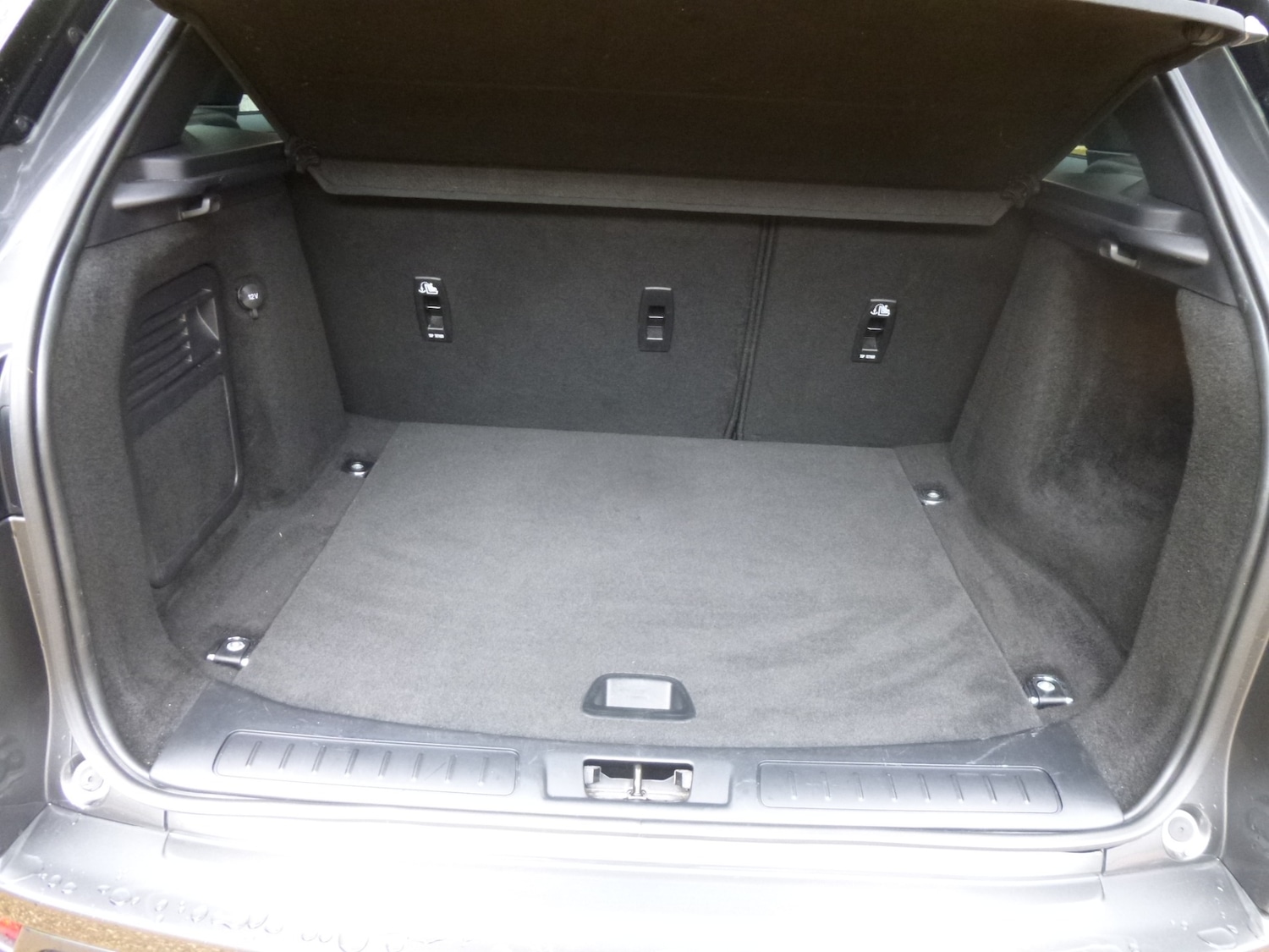 Used Land Rover Range Rover Evoque 2018 for sale - 77693824: Photo 32