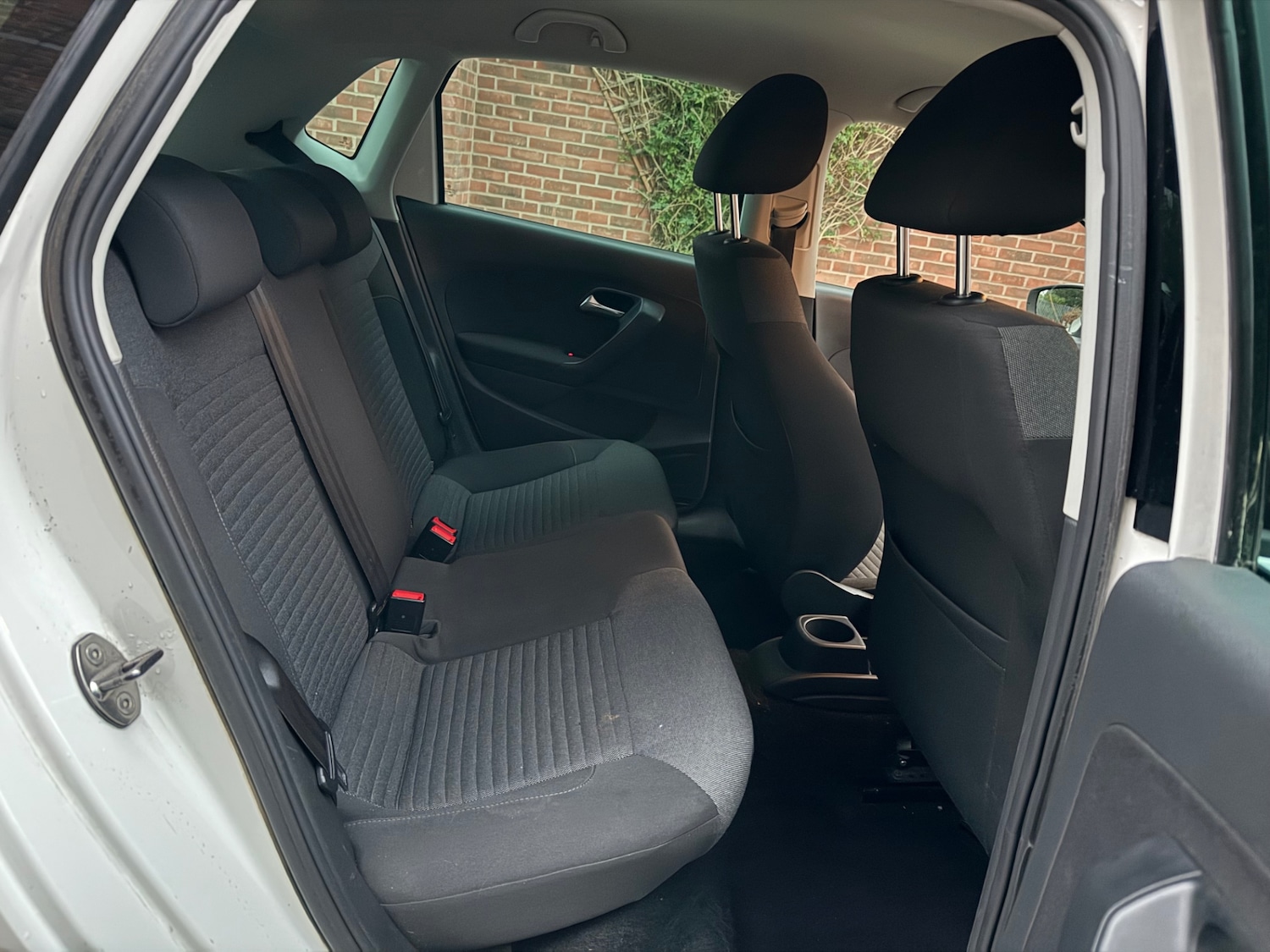 Used Volkswagen Polo 2010 for sale - 76974751: Photo 12