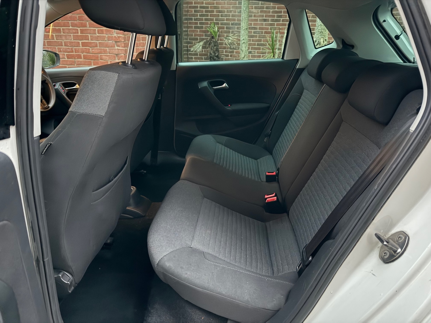 Used Volkswagen Polo 2010 for sale - 76974751: Photo 16