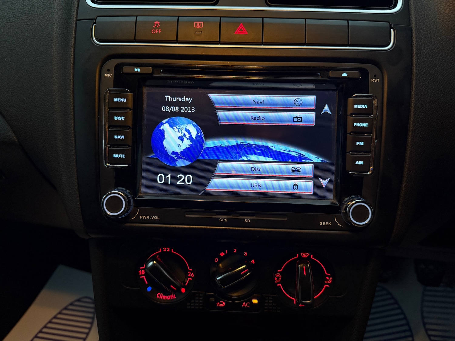 Used Volkswagen Polo 2010 for sale - 76974751: Photo 25