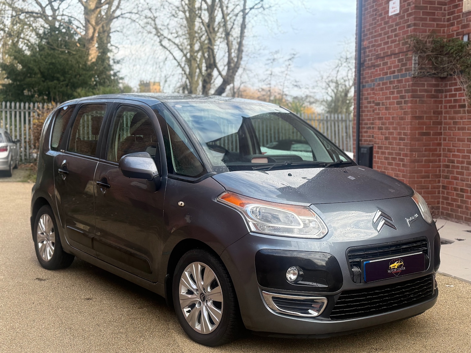 Used Citroen C3 Picasso 2009 for sale - 76947125: Photo 4