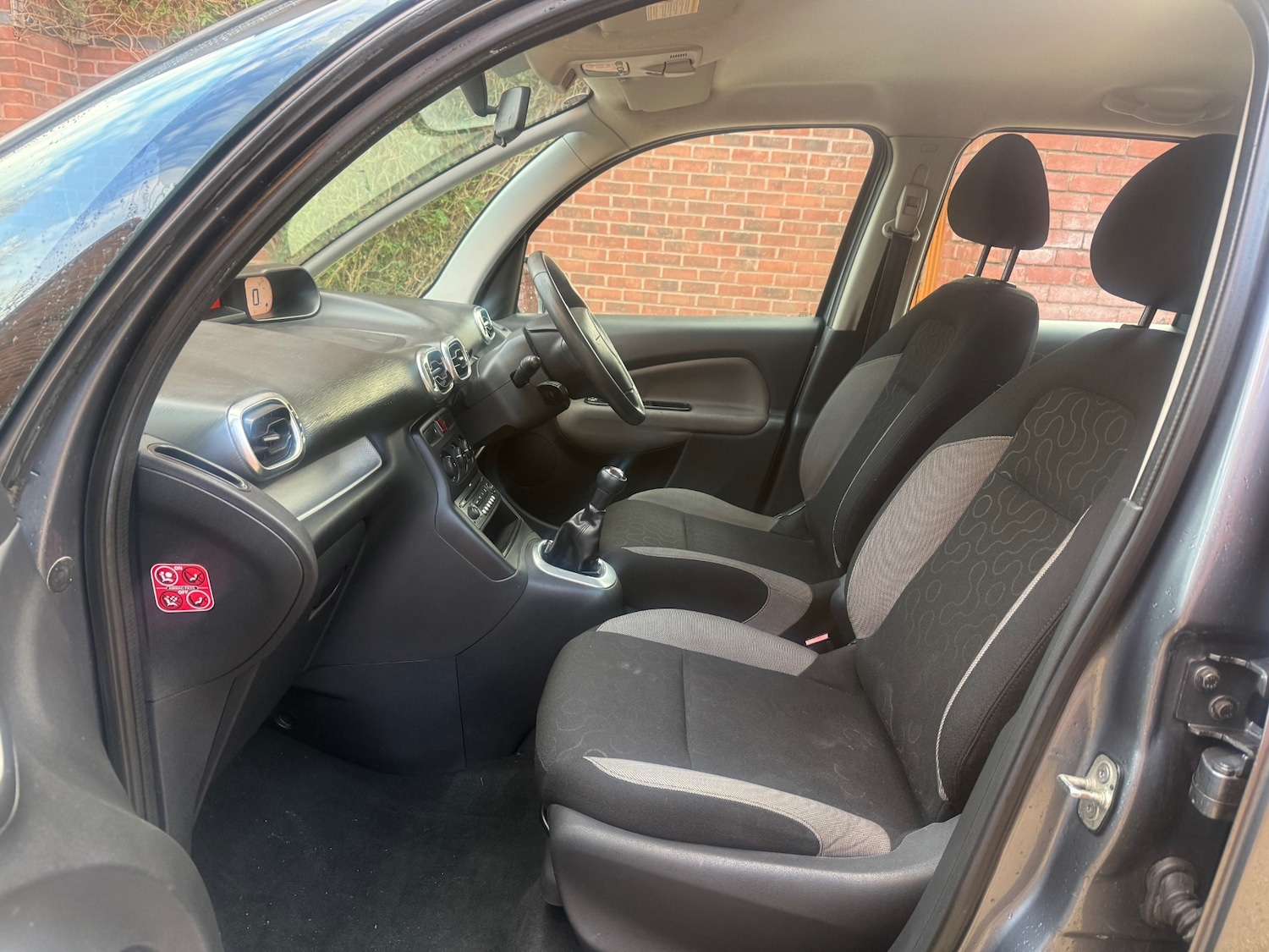 Used Citroen C3 Picasso 2009 for sale - 76947125: Photo 9