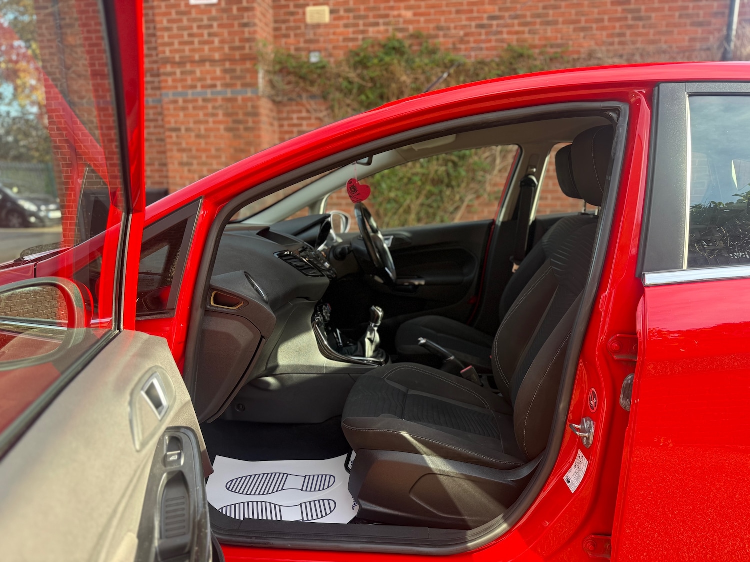 Used Ford Fiesta 2014 for sale - 76577335: Photo 12