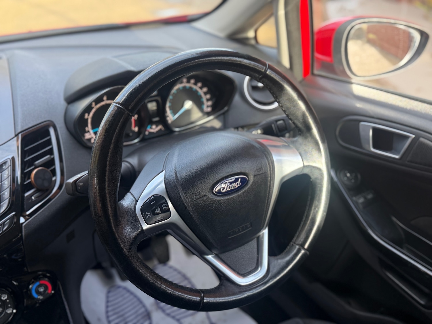 Used Ford Fiesta 2014 for sale - 76577335: Photo 20