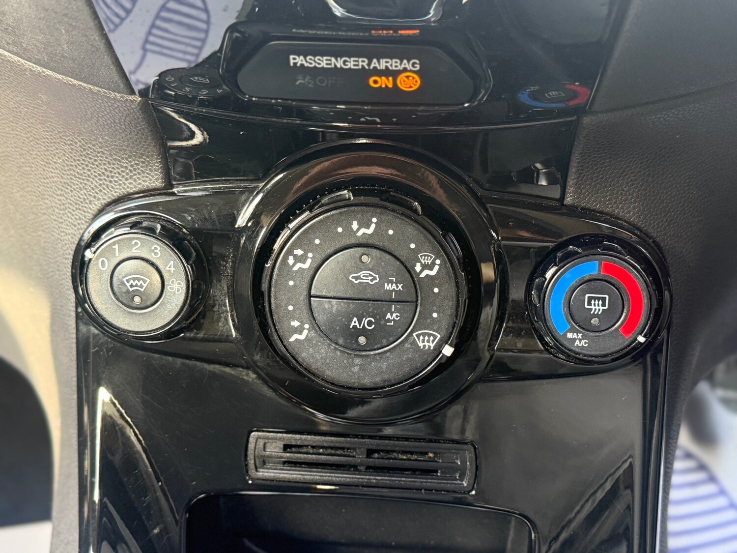 Used Ford Fiesta 2014 for sale - 76577335: Photo 23