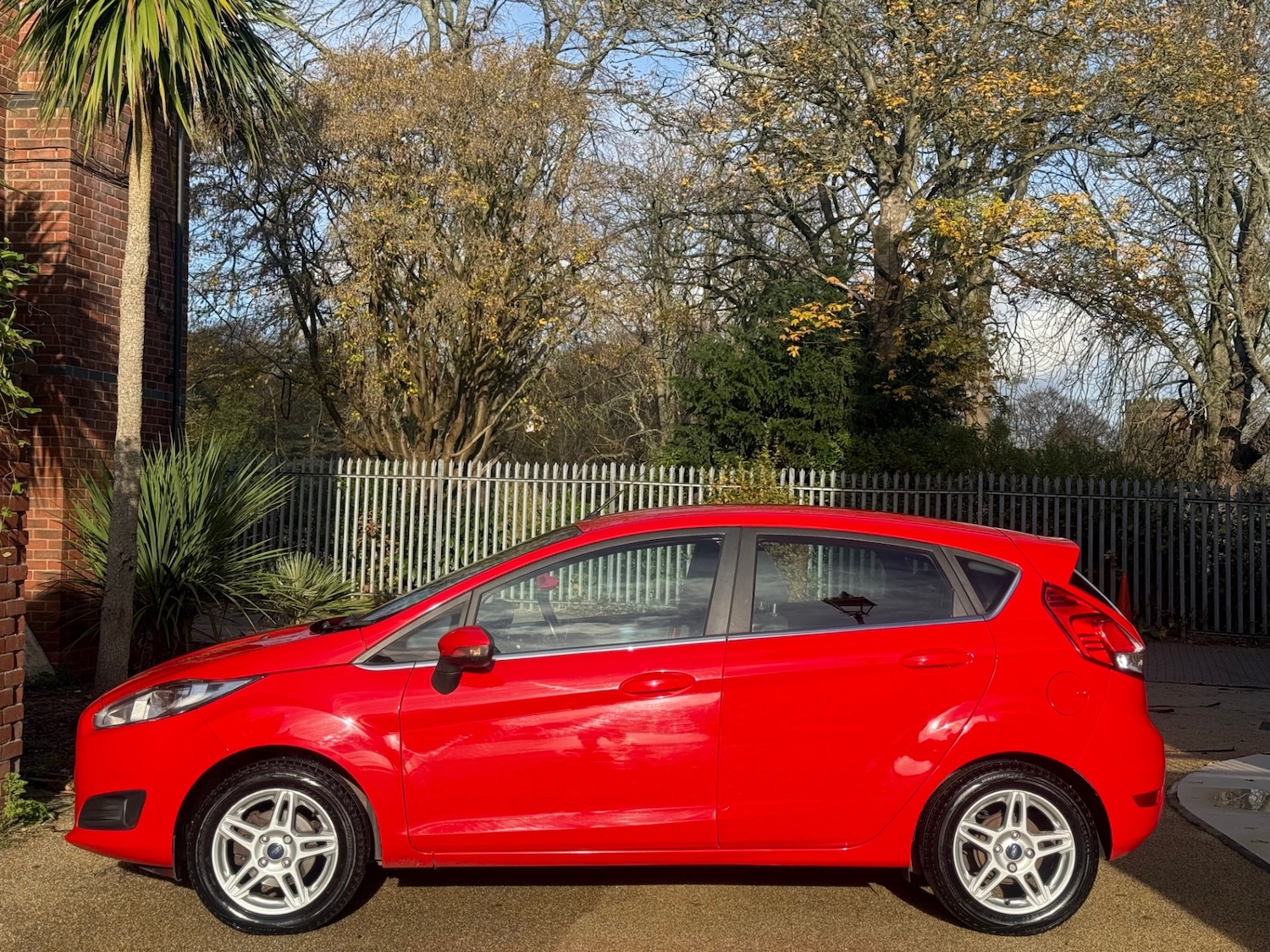 Used Ford Fiesta 2014 for sale - 76577335: Photo 6