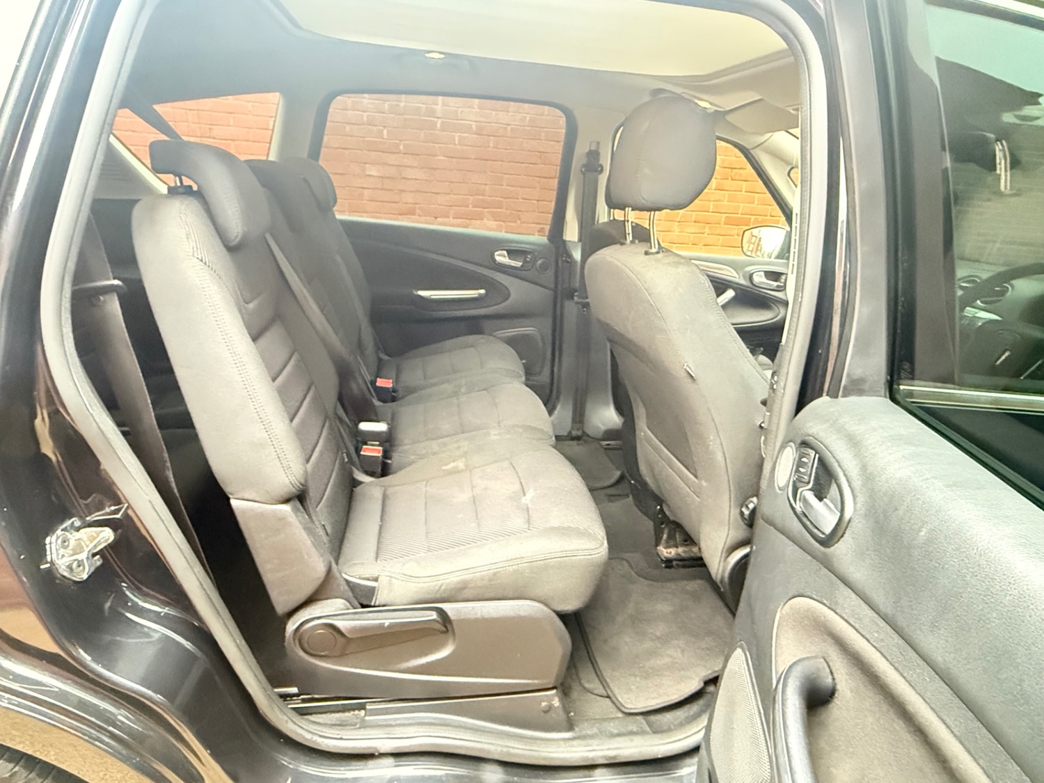 Used Ford S-Max 2013 for sale - 76682640: Photo 12