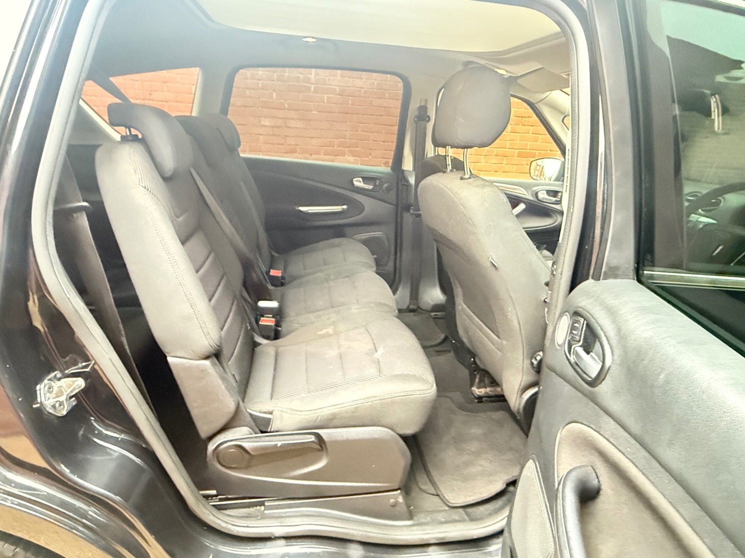 Used Ford S-Max 2013 for sale - 76682640: Photo 13