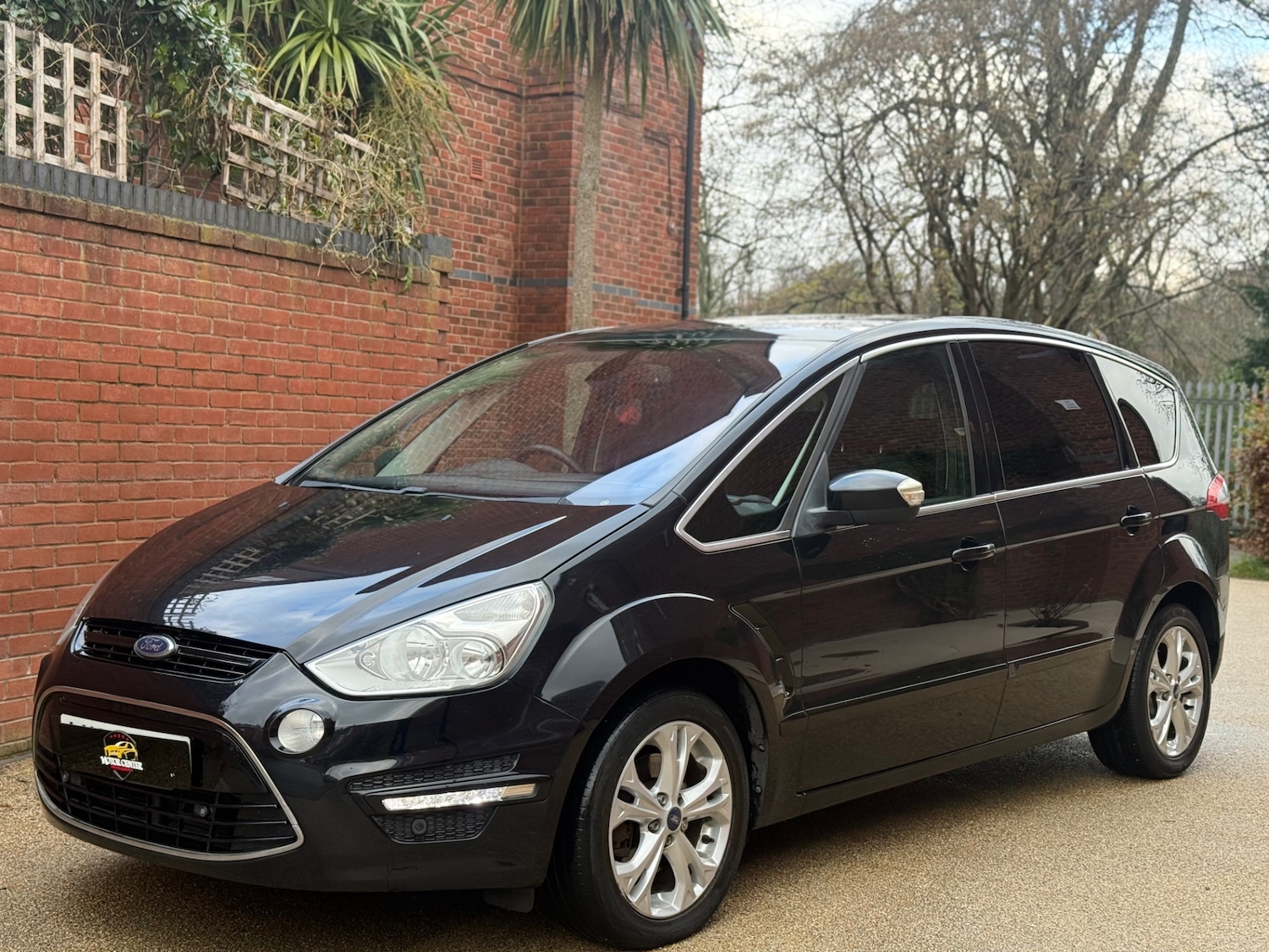 Used Ford S-Max 2013 for sale - 76682640: Photo 5